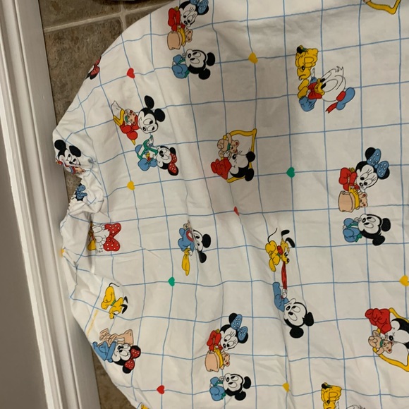 Vintage Disney Mickey, Minnie, Pluto, Daisy, Donald, and More Crib Sheets READ - Picture 4 of 7